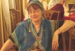 andrea_egypt.jpg (12266 bytes)